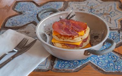 Pancake Bacon e Cheddar